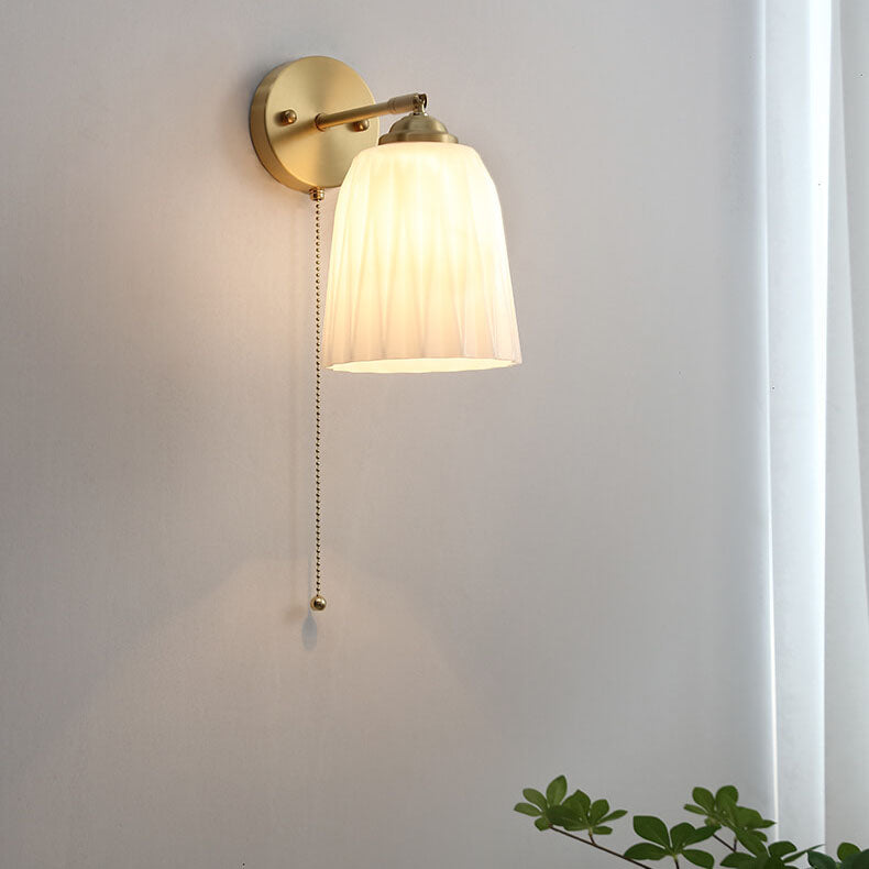 Contemporary Nordic Striped White Glass Brass 1-Light Pull